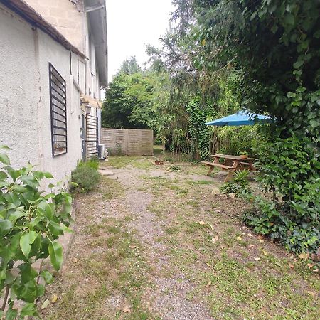 --- Appartement entier au coeur des vignes 1 à 4 pers --- Barsac  Esterno foto